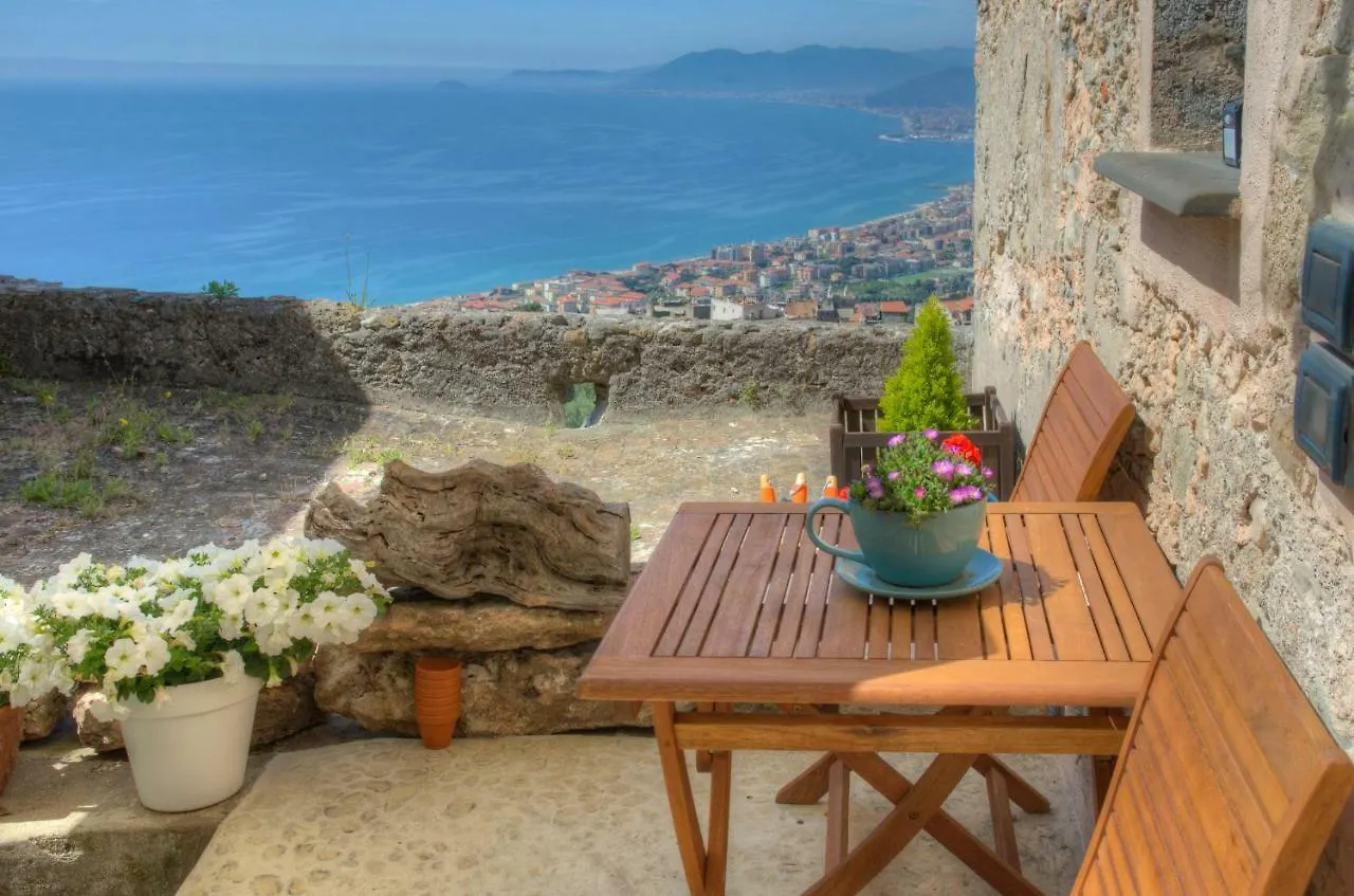 Holiday home Crosa Tra Le Nuvole Villa Borgio Verezzi Italy