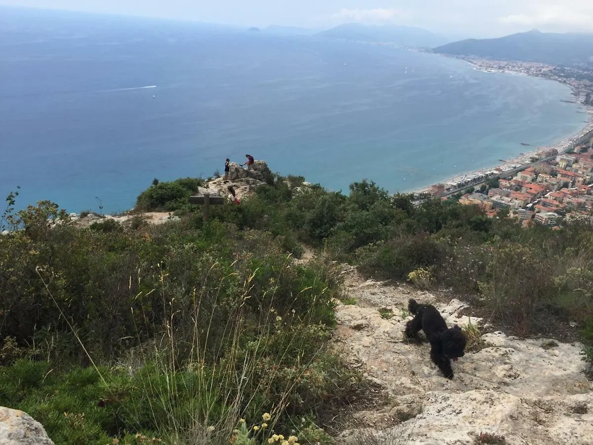 Crosa Tra Le Nuvole Villa Borgio Verezzi 0*,